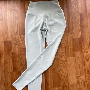 Alo Yoga full length legging